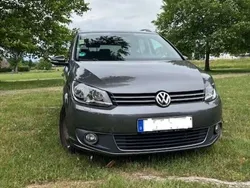 Grau Gebraucht 2013 VW Touran Highline Van / Kleinbus | 8.200 € (Guter Preis)