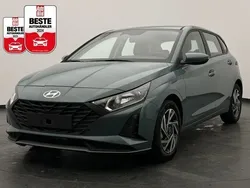 Grün Neu 2025 Hyundai i20 Limousine | 17.990 € (Guter Preis)