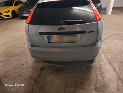 Grün Gebraucht 2006 Ford Focus Coupé | 2.000 € (Etwas zu teuer)