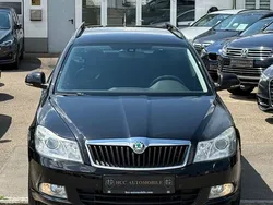 Schwarz Gebraucht 2011 Skoda Octavia Family Kombi | 5.795 € (Guter Preis)