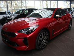 Rot Gebraucht 2021 Kia Stinger Kleinwagen | 41.990 € (Fairer Preis)