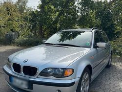 Silber Gebraucht 2005 BMW 320 Kombi | 2.400 € (Teuer)