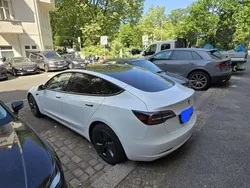 Gebraucht 2023 Tesla Model 3 Limousine | 28.000 € (Guter Preis)