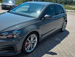 Grau Gebraucht 2019 VW Golf VII GTI Limousine | 20.000 € (Superpreis)