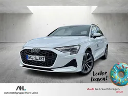 Weiß Gebraucht 2025 Audi A3 Sportback Advanced Limousine | 37.285 € (Teuer)