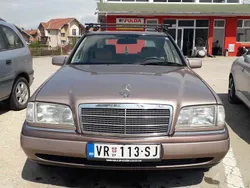Beige Gebraucht 1995 Mercedes C180 Limousine | 8.000 €