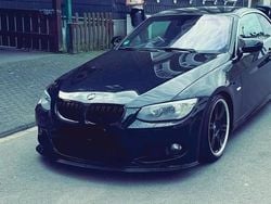 Schwarz Gebraucht 2010 BMW 320 Cabriolet Cabrio | 9.700 € (Fairer Preis)