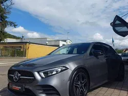 Mountaingrau Gebraucht 2019 Mercedes A200 AMG Kleinwagen | 19.990 € (Guter Preis)