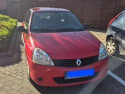 Rot Gebraucht 2009 Renault Clio II Campus Limousine | 1.500 € (Guter Preis)