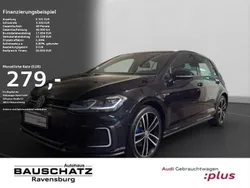 Deep black perleffekt (schwarz) Gebraucht 2018 VW Golf VII GTE Limousine | 20.630 € (Fairer Preis)