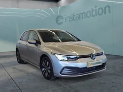 Silber Gebraucht 2024 VW Golf VIII Move Limousine | 26.601 € (Superpreis)