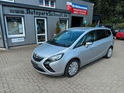 Silber Gebraucht 2015 Opel Zafira Tourer Van / Kleinbus | 6.100 € (Guter Preis)