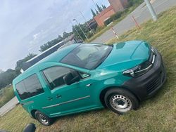 Grün Gebraucht 2016 VW Caddy Van / Kleinbus | 7.021 € (Teuer)