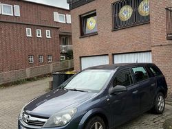 Grau Gebraucht 2009 Opel Astra Kombi | 2.490 € (Teuer)