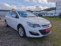 Weiß Gebraucht 2015 Opel Astra Kombi | 7.999 € (Fairer Preis)