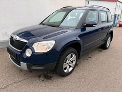 Blau Gebraucht 2010 Skoda Yeti SUV | 3.700 € (Fairer Preis)