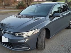 Grau Gebraucht 2022 VW Golf VIII Active Limousine | 21.250 € (Fairer Preis)