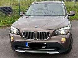 Braun Gebraucht 2010 BMW X1 SUV | 11.500 € (Teuer)