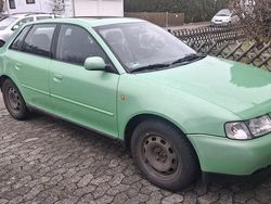 Grün Gebraucht 1999 Audi A3 Limousine | 850 € (Guter Preis)