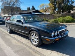 Schwarz Gebraucht 2002 Jaguar XJ8 Limousine | 6.600 € (Superpreis)