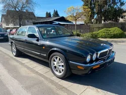 Schwarz Gebraucht 2002 Jaguar XJ8 Limousine | 4.999 €