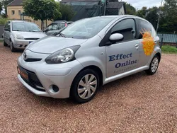 Silber Gebraucht 2012 Toyota Aygo Connect Style Kleinwagen | 2.490 € (Guter Preis)