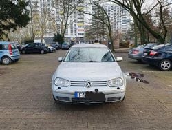 Silber Gebraucht 2001 VW Golf IV Kombi | 1.000 € (Fairer Preis)