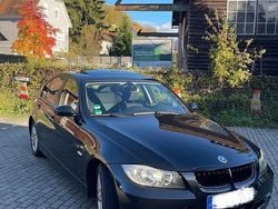 Schwarz Gebraucht 2006 BMW 320 Limousine | 3.000 € (Guter Preis)