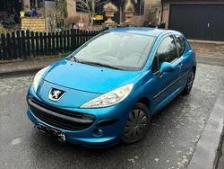 Blau Gebraucht 2006 Peugeot 207 Limousine | 1.450 € (Fairer Preis)