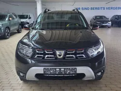 Perlmuttschwarz Gebraucht 2022 Dacia Duster Extreme SUV | 18.500 € (Fairer Preis)