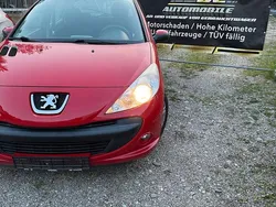 Rot Gebraucht 2009 Peugeot 207 Van / Kleinbus | 2.590 €