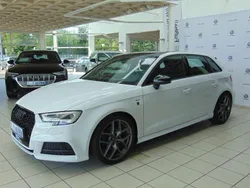 Weiß Gebraucht 2017 Audi A3 Sportback S-Line Limousine | 16.990 € (Fairer Preis)