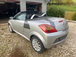 Silber Gebraucht 2005 Opel Tigra Cabrio | 1.200 € (Guter Preis)