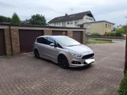 Silber Gebraucht 2016 Ford S-MAX Titanium Van / Kleinbus | 14.200 € (Fairer Preis)