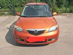 Orange Gebraucht 2004 Mazda 2 Kleinwagen | 1.400 € (Fairer Preis)