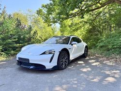 Weiß Gebraucht 2022 Porsche Taycan Turbo S Cross Turismo Limousine | 106.900 €