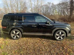 Abyss black / mic Gebraucht 2024 Hyundai Santa Fe Signature SUV | 52.950 € (Teuer)