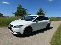 Weiß Gebraucht 2016 Seat Leon ST CONNECT Kombi | 11.300 € (Fairer Preis)