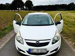 Weiß Gebraucht 2010 Opel Corsa Edition Kleinwagen | 1.750 € (Fairer Preis)