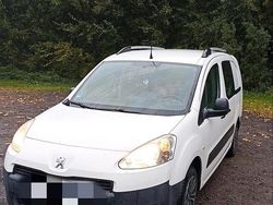 Weiß Gebraucht 2013 Peugeot Partner Van | 7.800 € (Teuer)