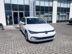 Weiß Gebraucht 2022 VW Golf VIII Life Kombi | 17.950 € (Superpreis)