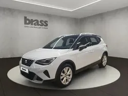 Nevada weiß metallic/magnetic grau metallic Gebraucht 2023 Seat Arona Xperience SUV | 19.450 € (Guter Preis)