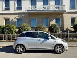 Silber Gebraucht 2020 Toyota Yaris Hybrid Club Limousine | 16.500 € (Guter Preis)