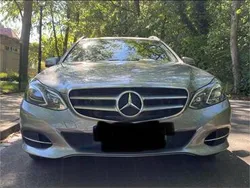 Grau Gebraucht 2015 Mercedes E250 Avantgarde Kombi | 19.700 € (Fairer Preis)