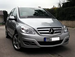 Silber metallic Gebraucht 2010 Mercedes B200 Van / Kleinbus | 19.900 €