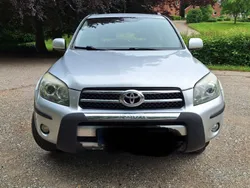 Silber Gebraucht 2009 Toyota RAV4 Executive SUV | 3.400 €