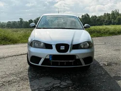 Silber Gebraucht 2009 Seat Ibiza Sport Limousine | 2.000 € (Guter Preis)