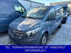 Grau Gebraucht 2020 Mercedes Vito Van | 14.880 €
