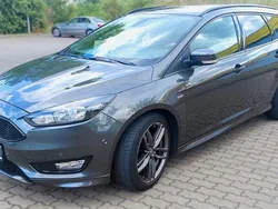 Grau Gebraucht 2018 Ford Focus ST-Line Kombi | 10.999 € (Superpreis)