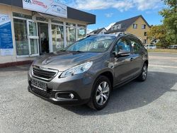 Grau Gebraucht 2016 Peugeot 2008 Active SUV | 8.300 € (Guter Preis)